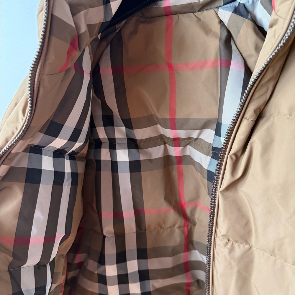 Burberry Beige Check Quilted Puffer Jacket - Picture 10 of 11